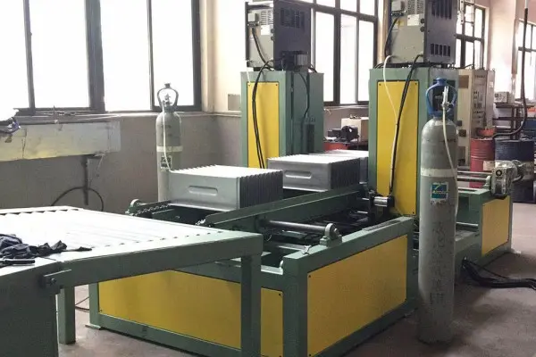 Automatic Corrugated Sheet Welding Machine - High Precision & Efficient Operation