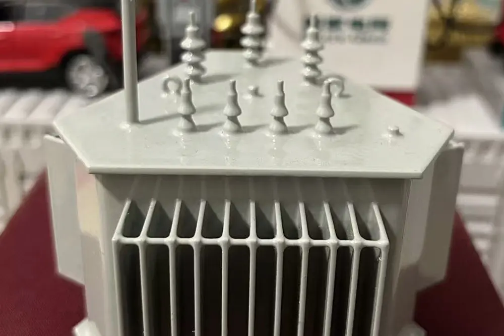 D Triangular Rolled Core (3).jpg